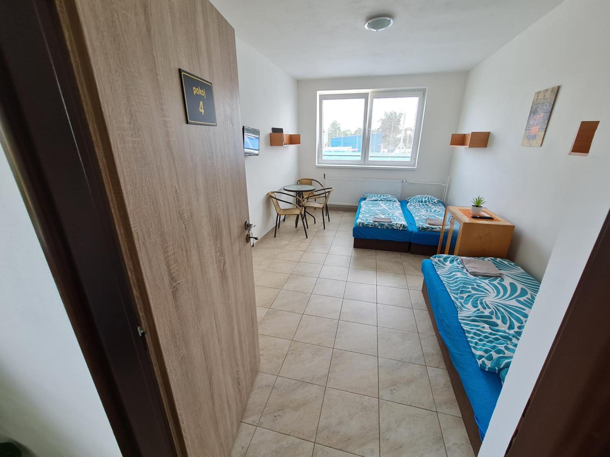 Nika Beds Hotel Pardubice Luaran gambar